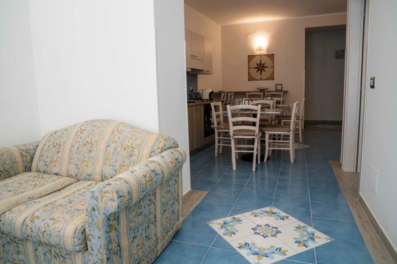 B&B La Rosa Dei Venti ซาปรี ภายนอก รูปภาพ